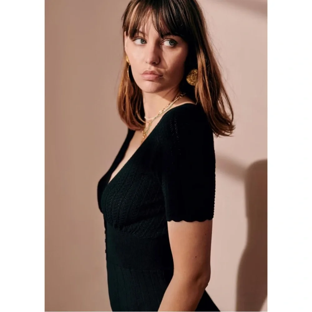 SEZANE Black Plunging V Neck Ecovero Lenzing Scalloped Knit Dahlia Midi Dress - Picture 6 of 10